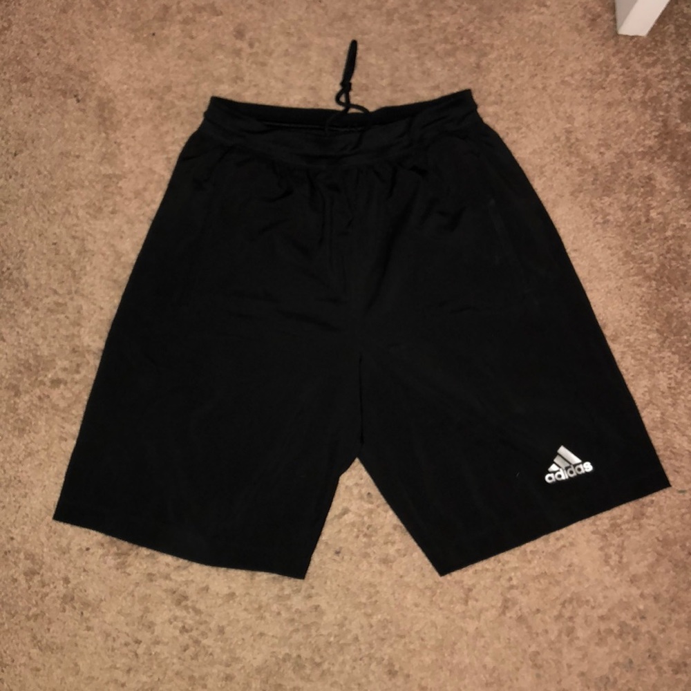 Athletic men shorts
